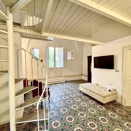 Scinata Dimora Storica Gæstehus 4*