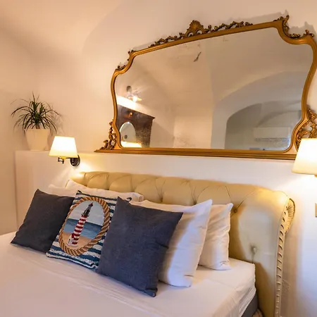 Scinata Dimora Storica Guest house Santa Caterina (Apulia)